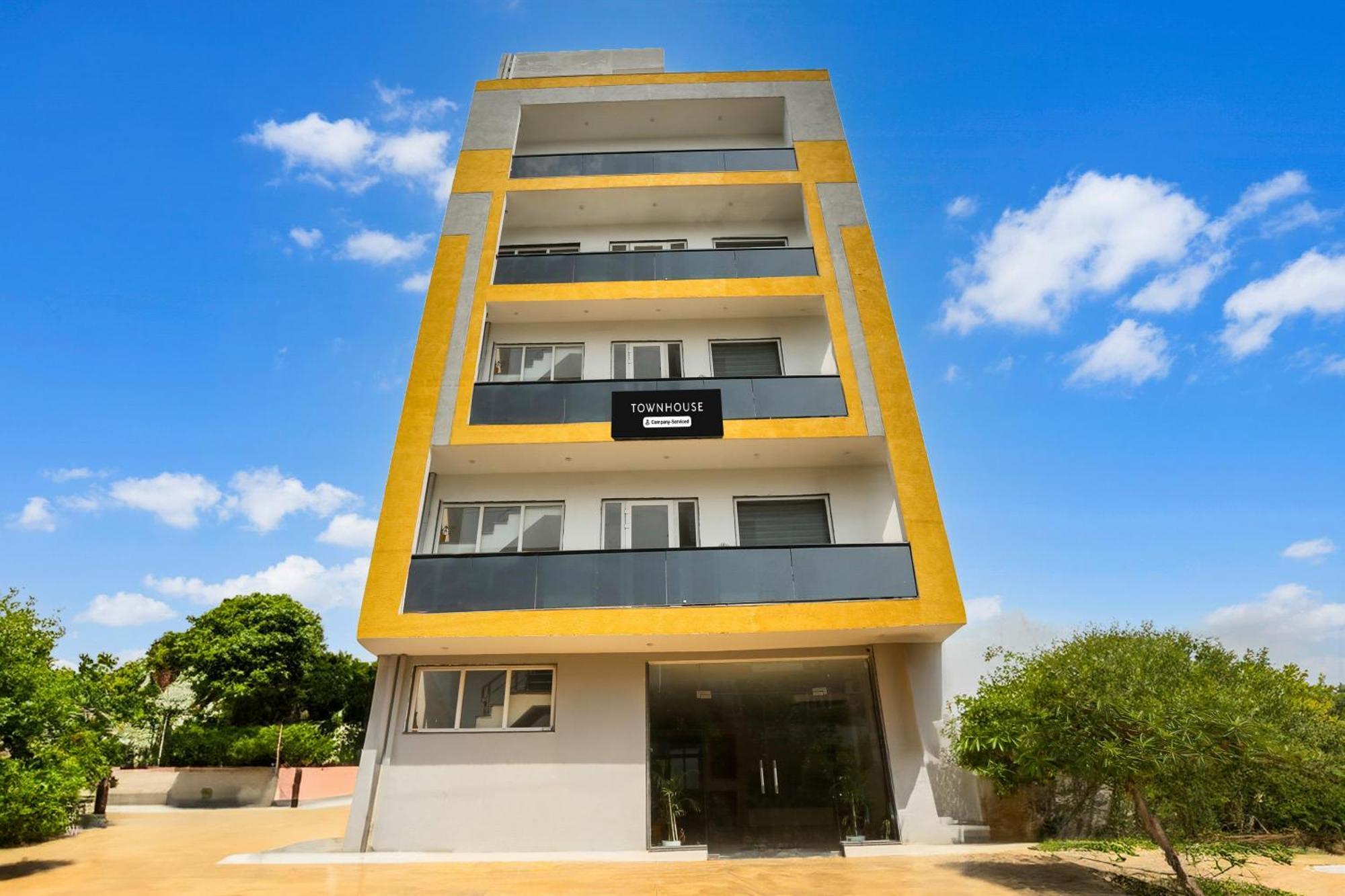 Super Townhouse Sector 69 Gurgaon Hotel Екстериор снимка
