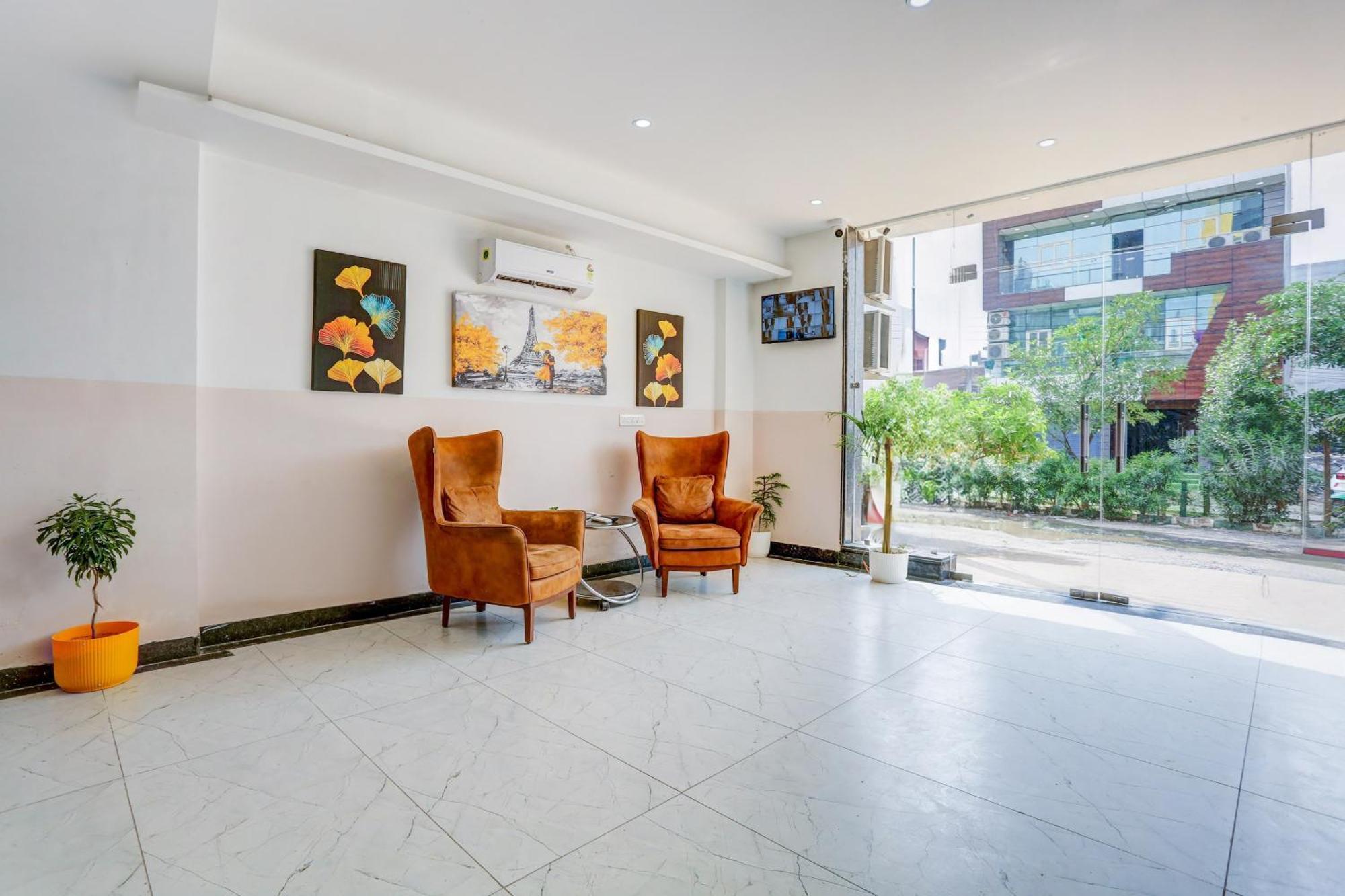 Super Townhouse Sector 69 Gurgaon Hotel Екстериор снимка
